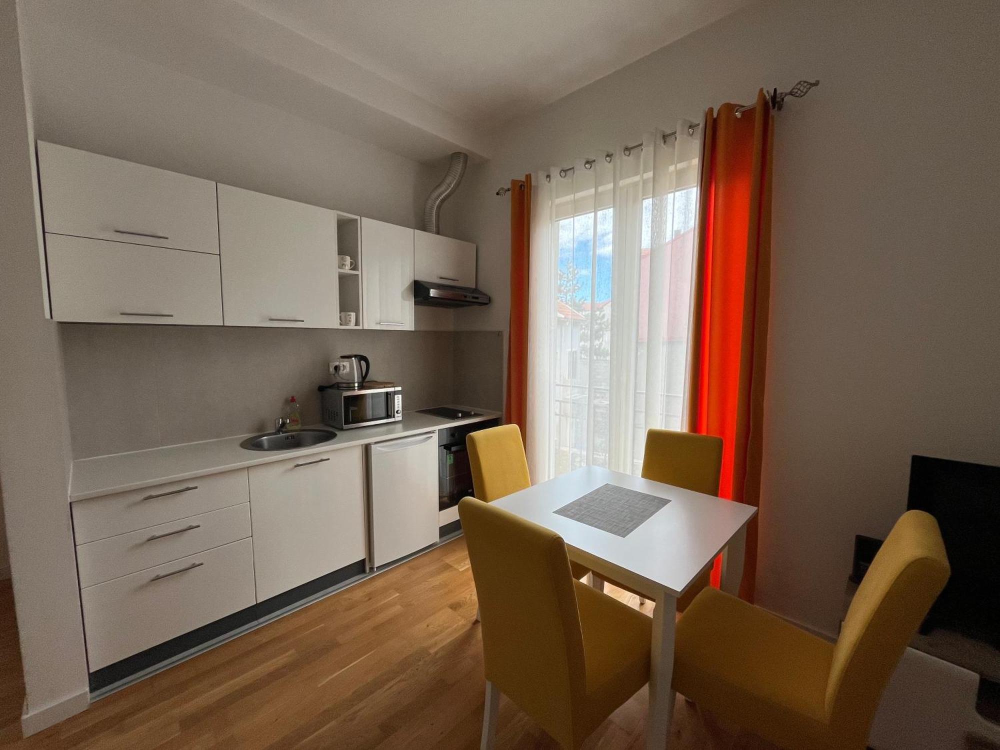 Apartment Dora Cetinje Esterno foto